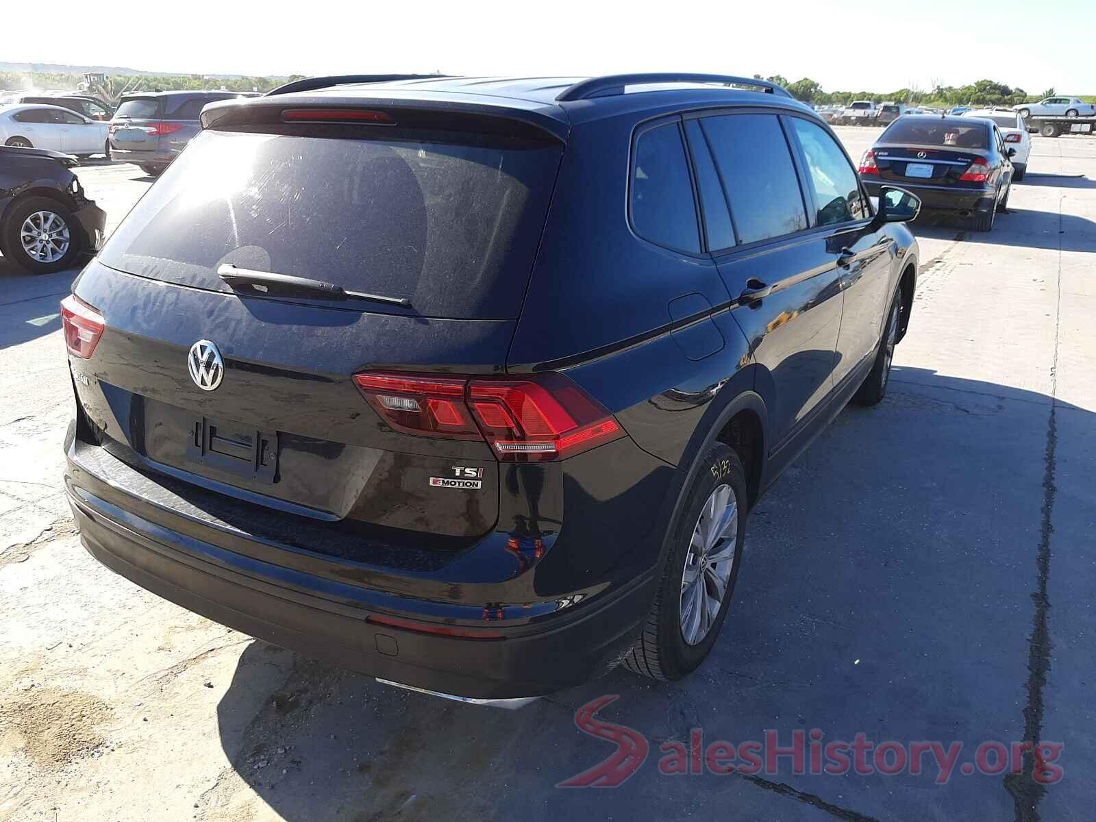 3VV0B7AX0JM052632 2018 VOLKSWAGEN TIGUAN