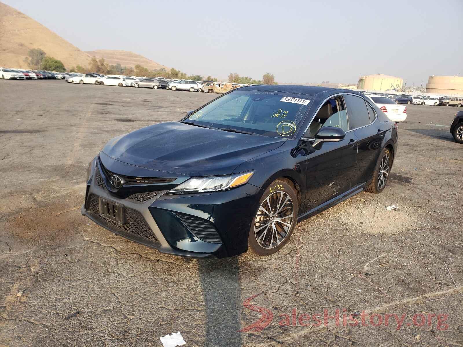 4T1B11HK6JU600691 2018 TOYOTA CAMRY