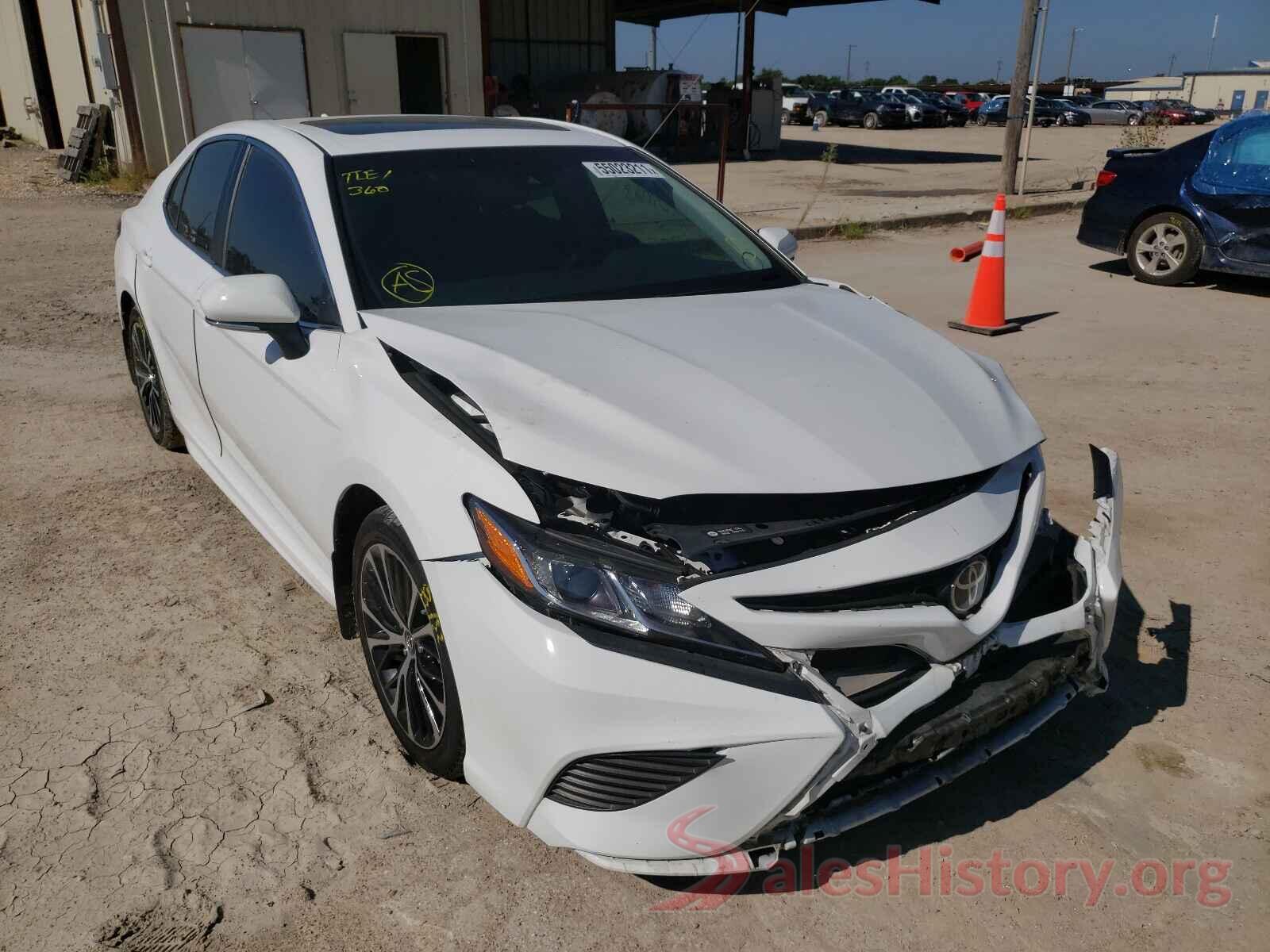 4T1B11HK4JU563883 2018 TOYOTA CAMRY