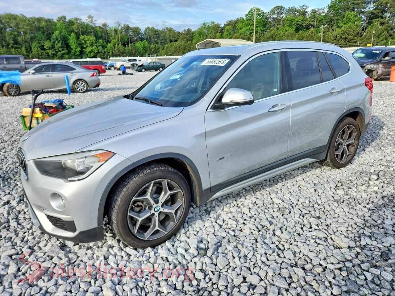 2018 BMW X1 VIN WBXHT3C35J5F92300, auction photo