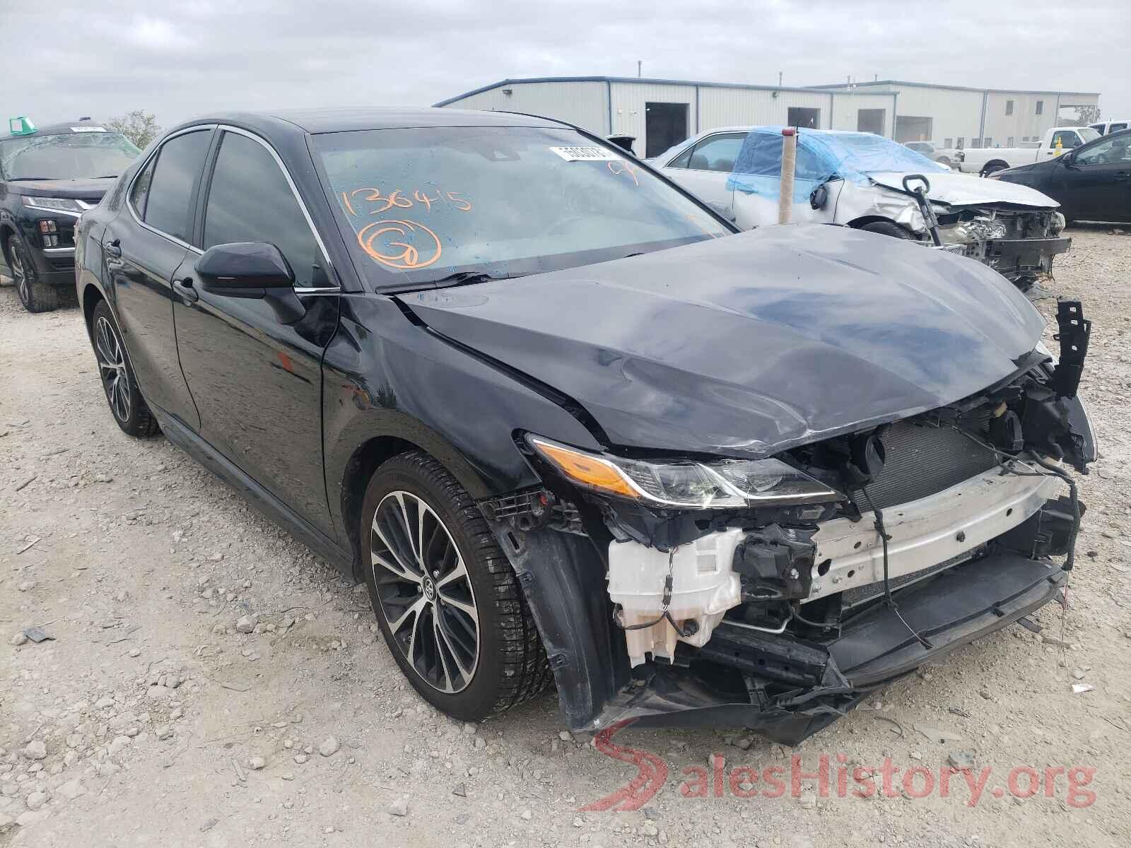 4T1B11HK6JU136415 2018 TOYOTA CAMRY