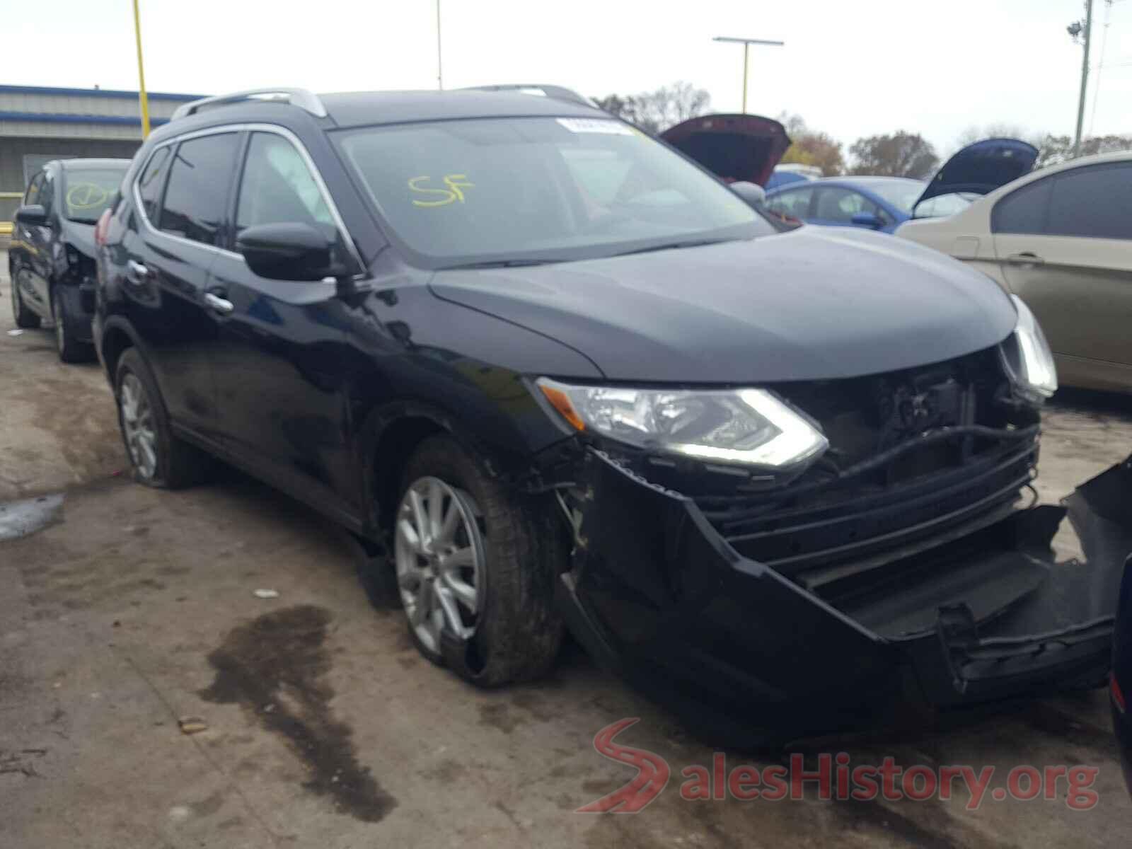 KNMAT2MT8JP595653 2018 NISSAN ROGUE