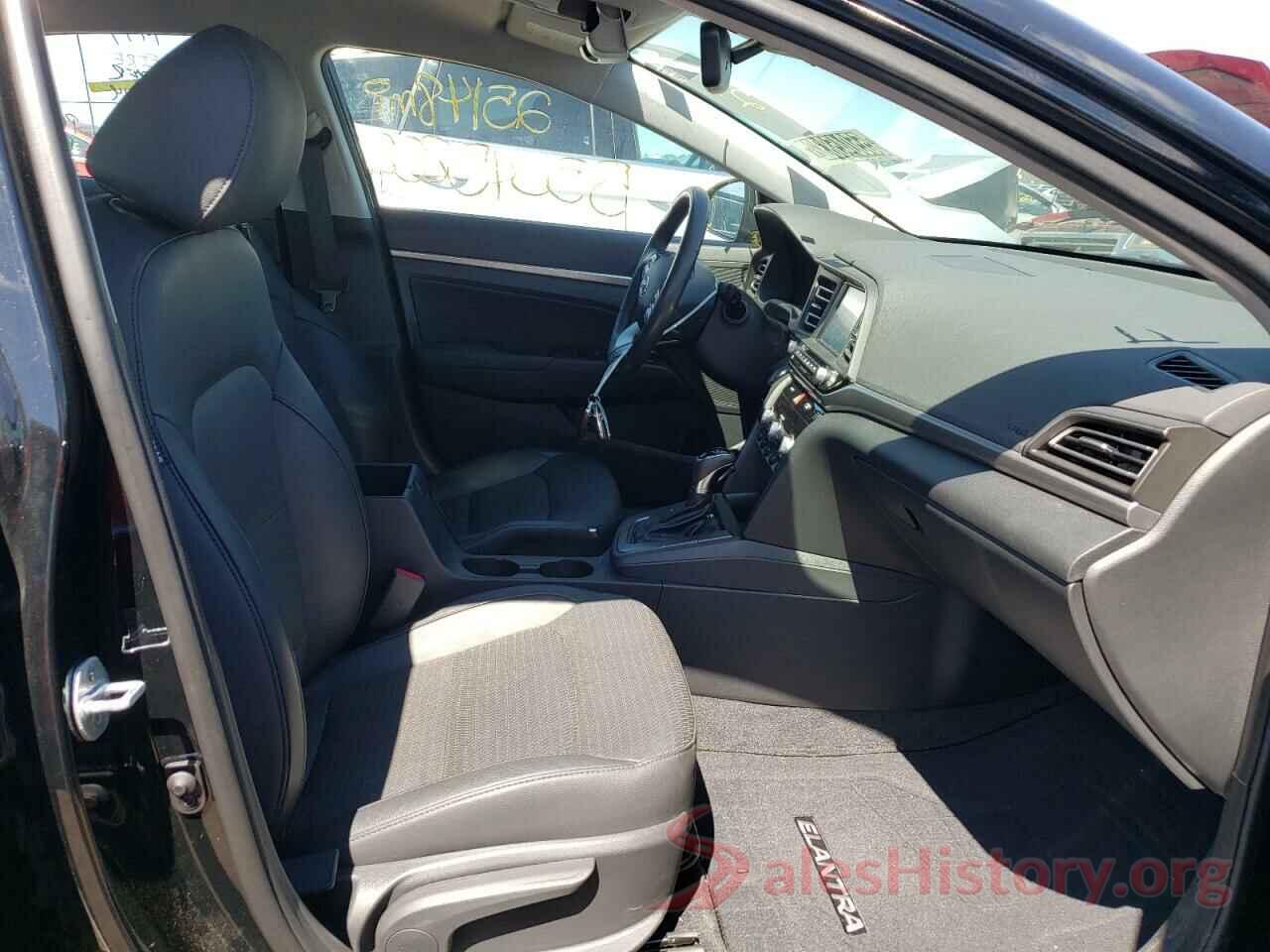 5NPD84LF1KH422219 2019 HYUNDAI ELANTRA