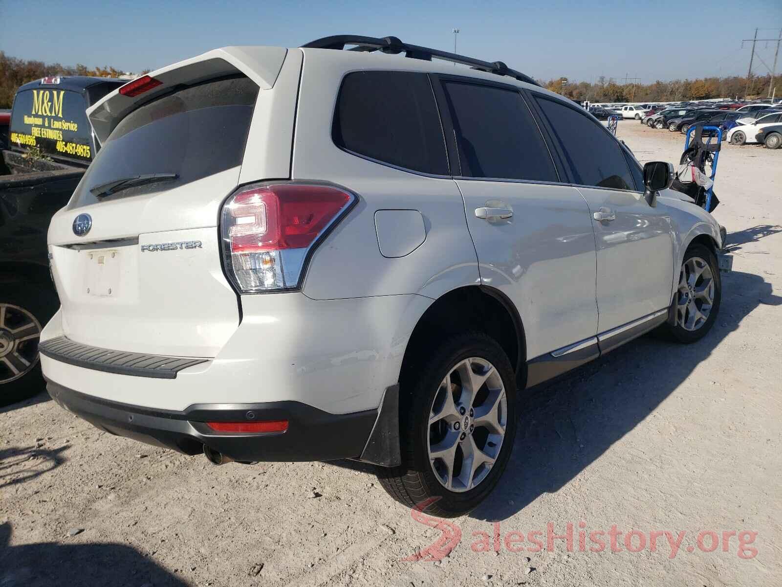 JF2SJAWC3JH496946 2018 SUBARU FORESTER