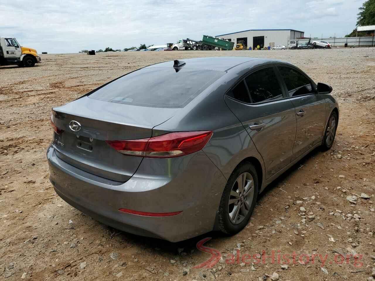 5NPD84LFXJH355019 2018 HYUNDAI ELANTRA