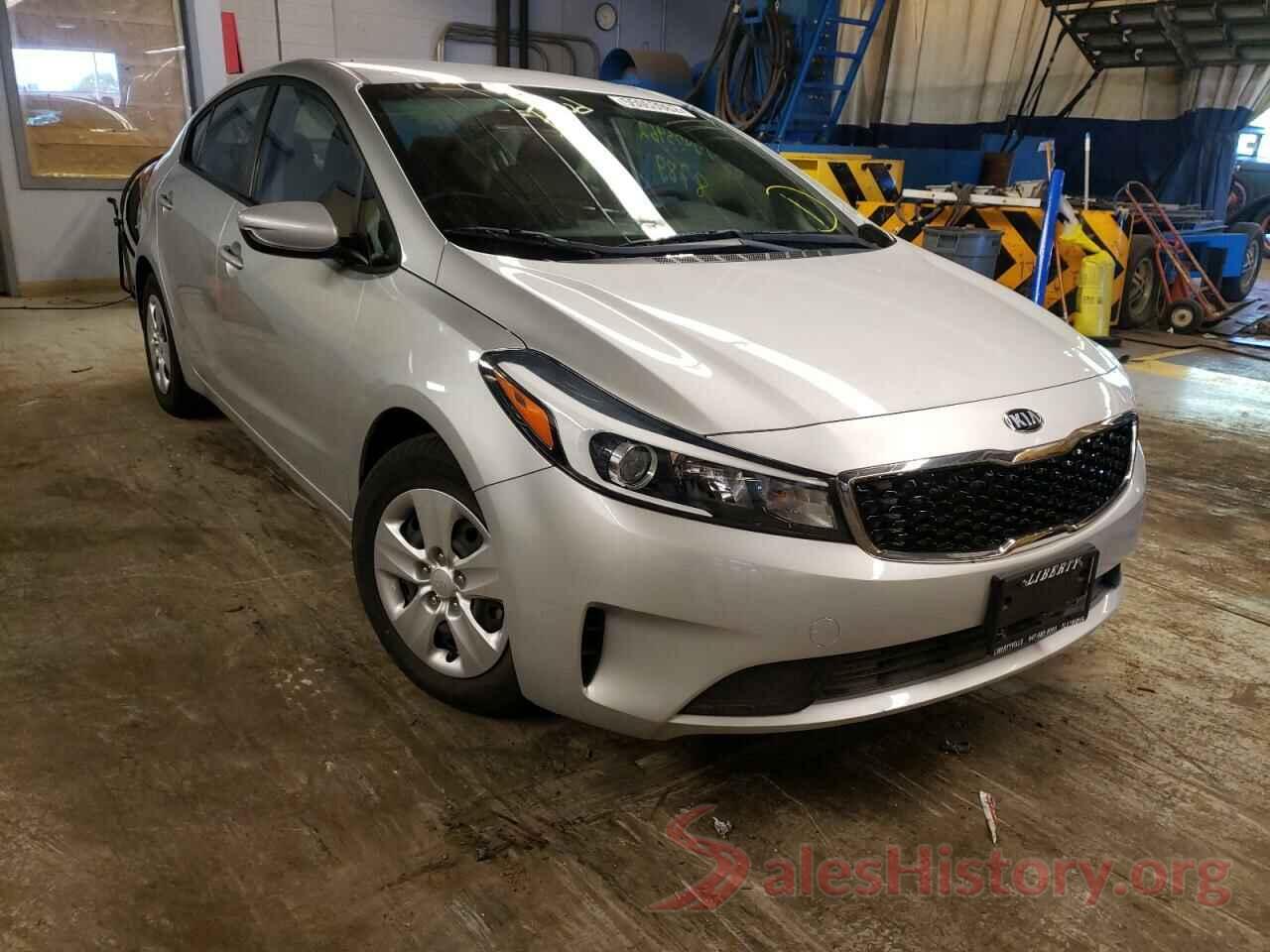 3KPFK4A7XJE203039 2018 KIA FORTE