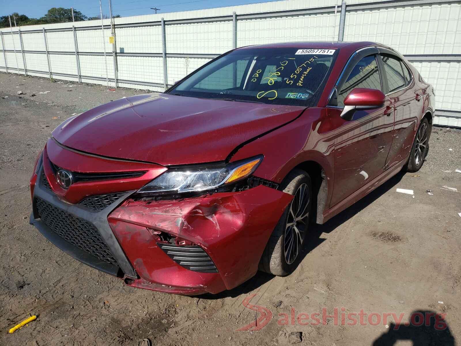 4T1B11HK5JU610192 2018 TOYOTA CAMRY