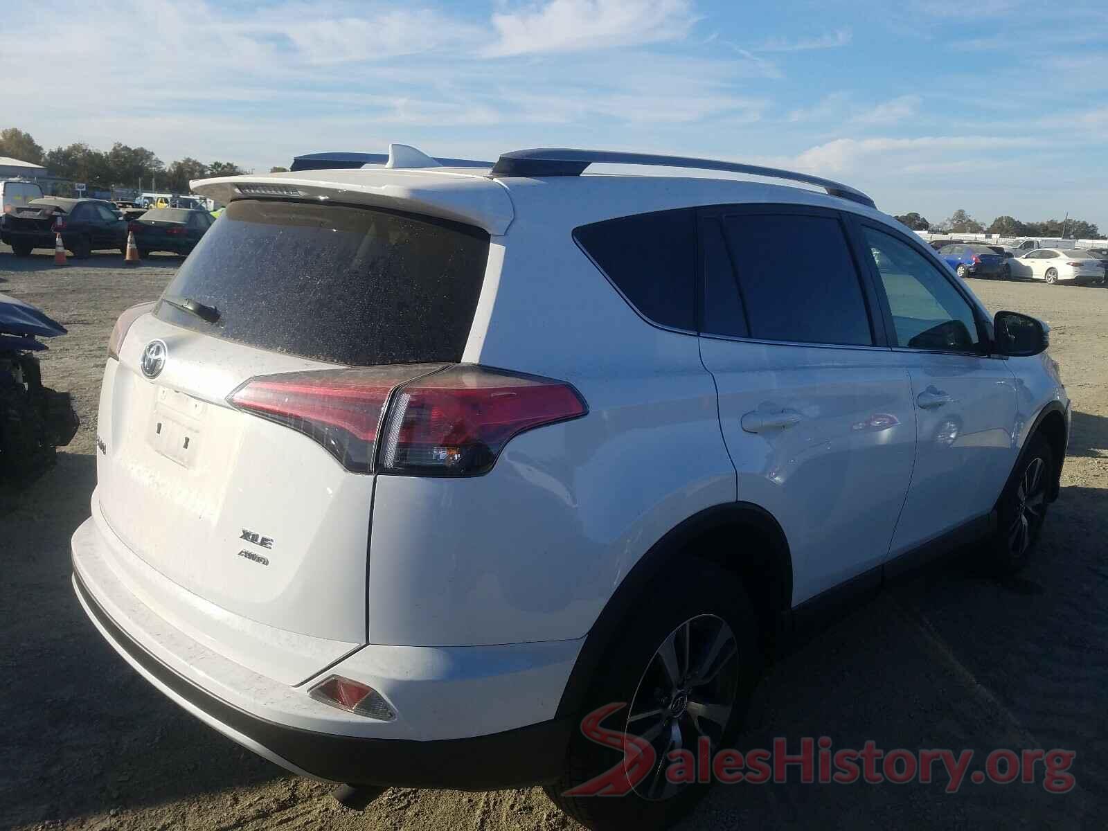 JTMRFREV9JD258221 2018 TOYOTA RAV4