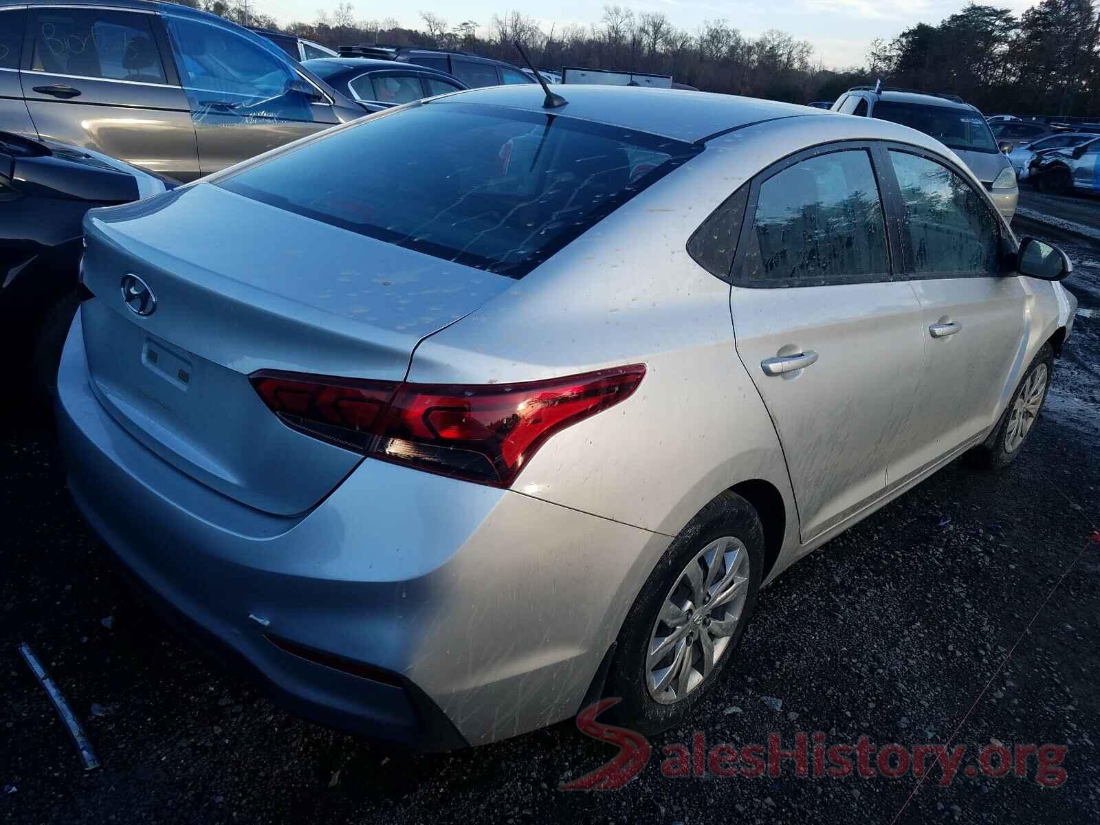 3KPC24A38JE024756 2018 HYUNDAI ACCENT