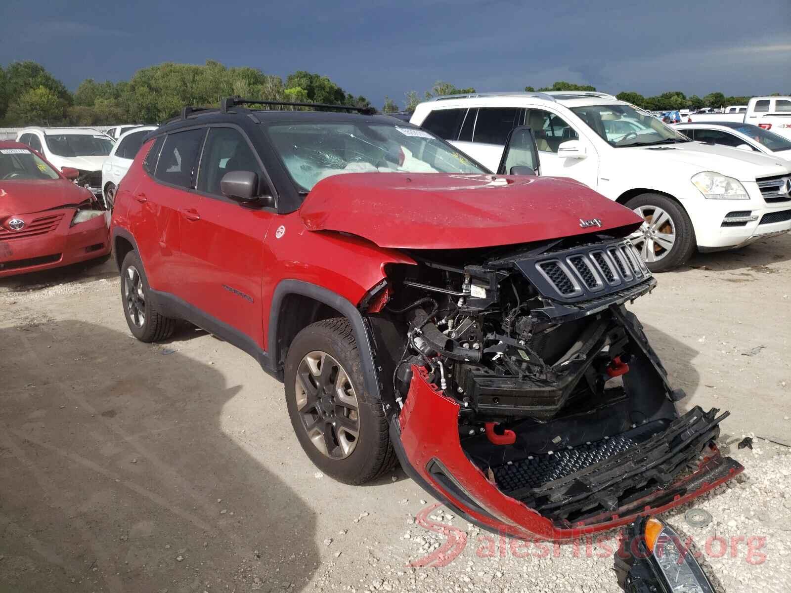 3C4NJDDB4JT130082 2018 JEEP COMPASS