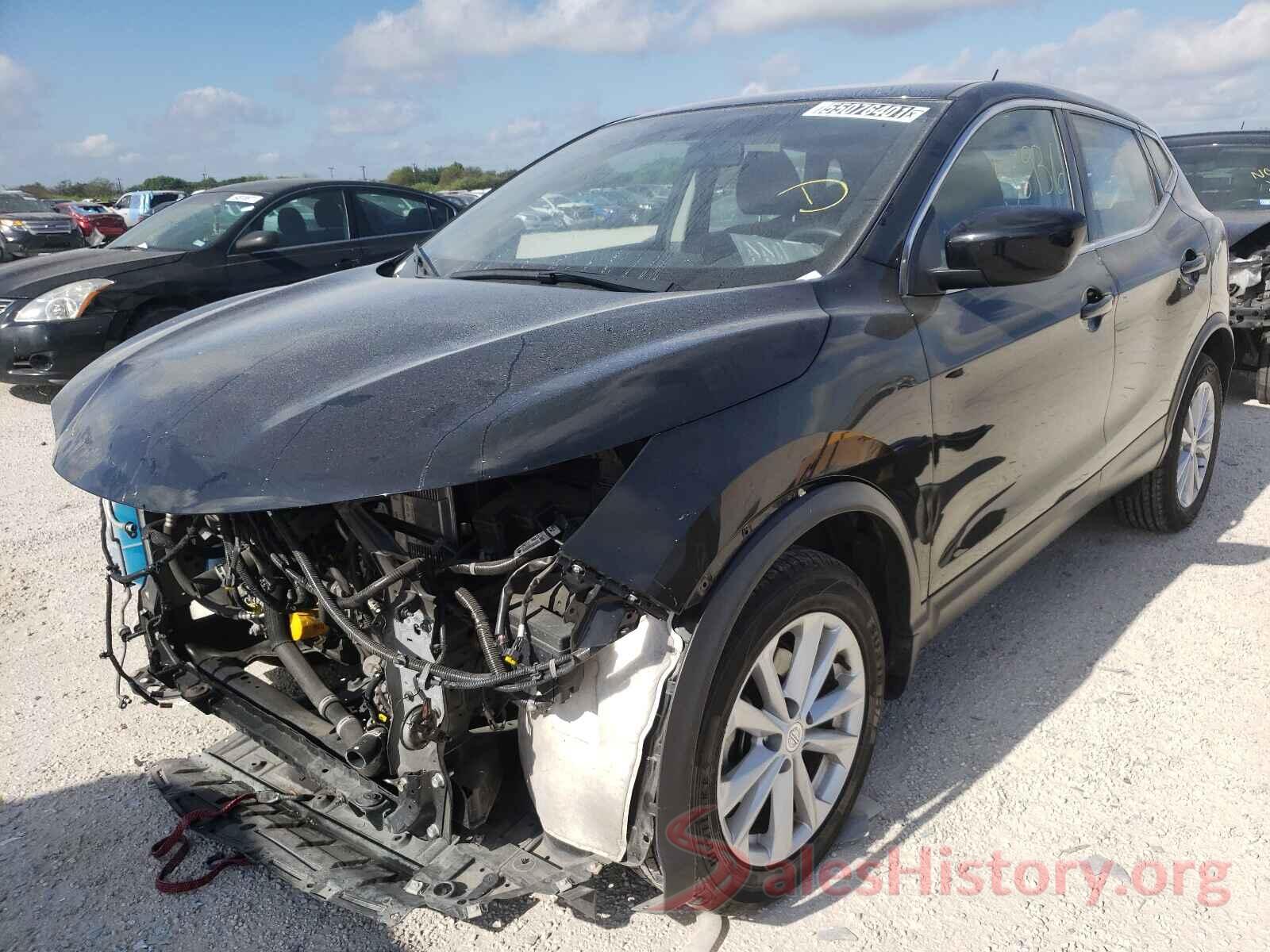 JN1BJ1CP3JW500577 2018 NISSAN ROGUE