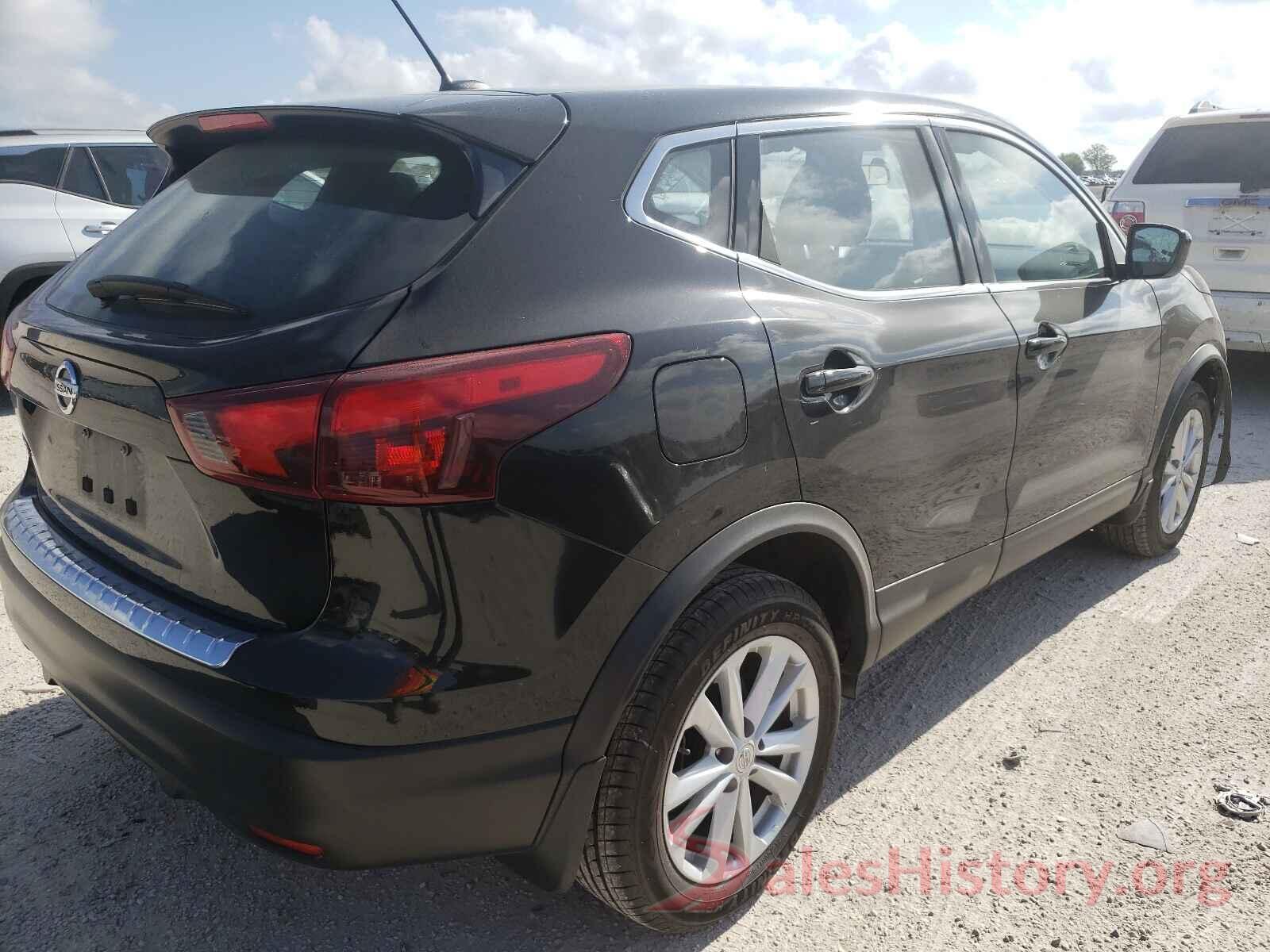 JN1BJ1CP3JW500577 2018 NISSAN ROGUE