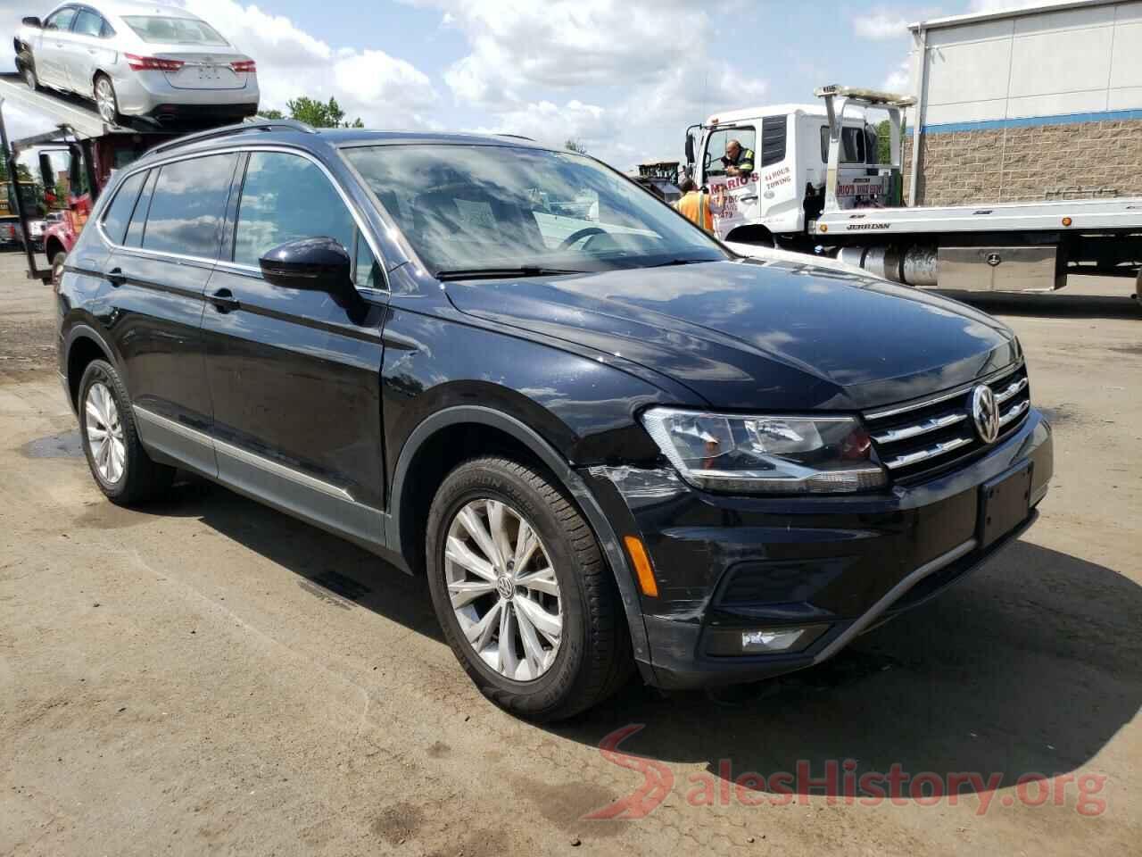 3VV2B7AX1JM017526 2018 VOLKSWAGEN TIGUAN