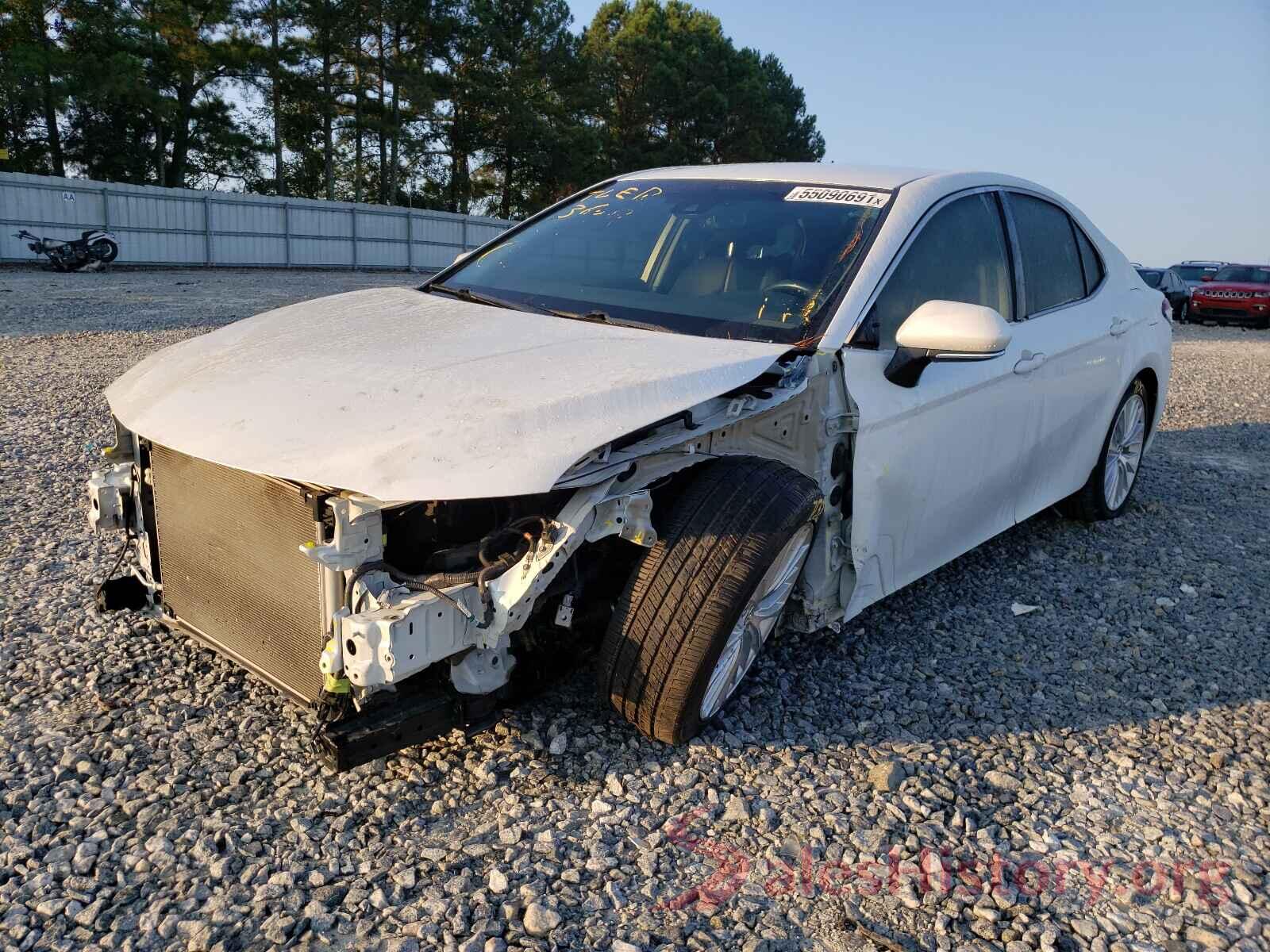 4T1B11HK8JU013845 2018 TOYOTA CAMRY