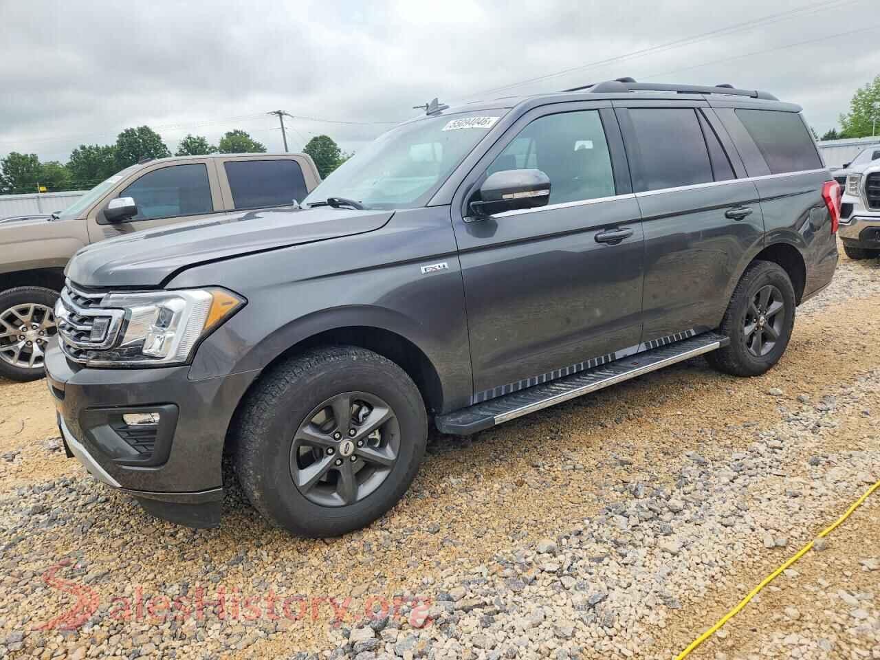 2018 FORD EXPEDITION VIN 1FMJU1JT0JEA52915, auction photo