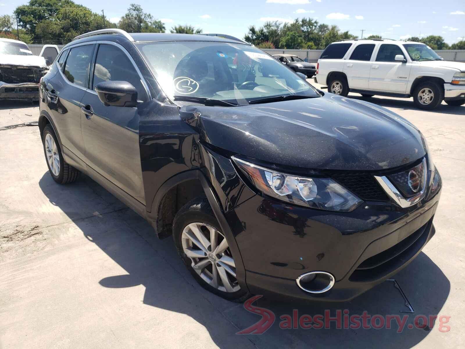 JN1BJ1CPXJW185406 2018 NISSAN ROGUE