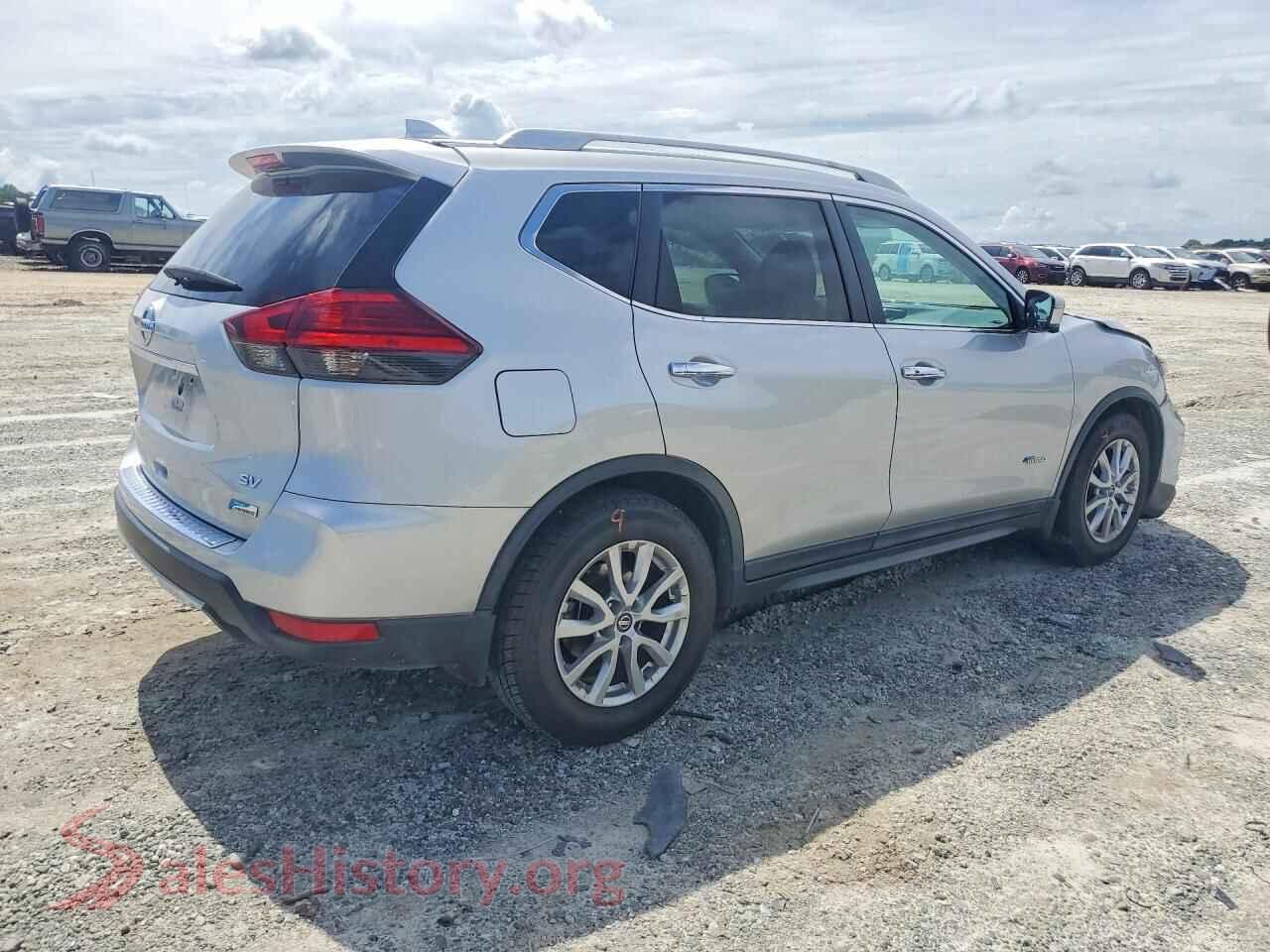 2017 NISSAN ROGUE VIN 5N1ET2MT1HC773739, right side view