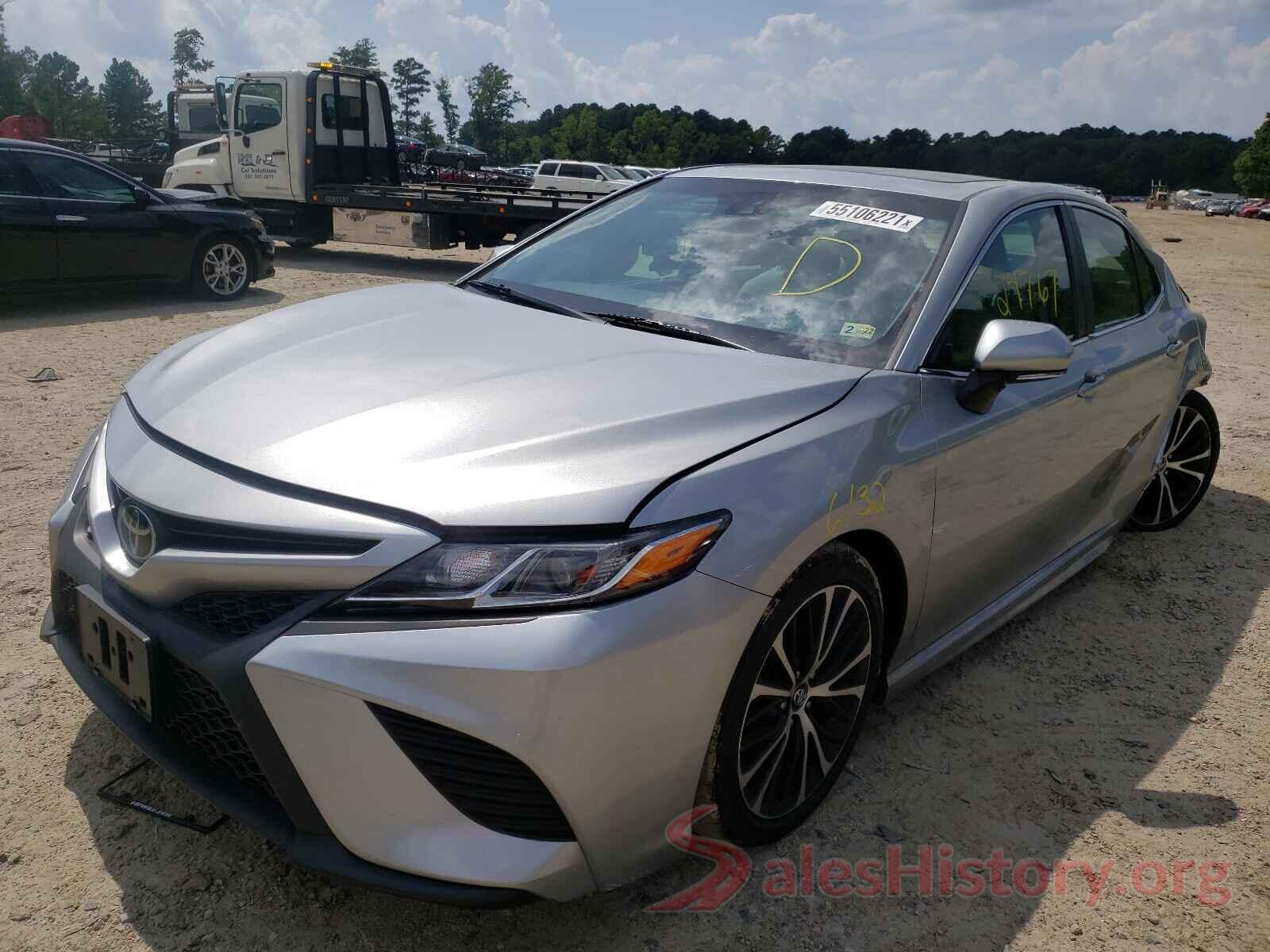 4T1B11HK0JU624517 2018 TOYOTA CAMRY