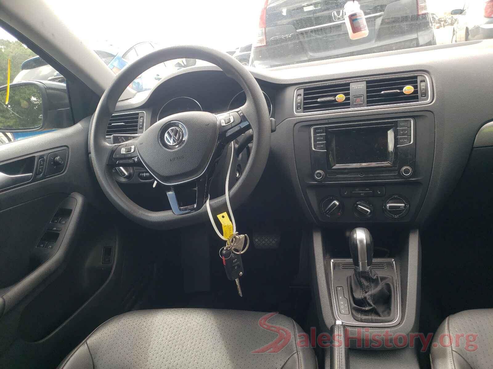 3VWDB7AJ0JM210766 2018 VOLKSWAGEN JETTA