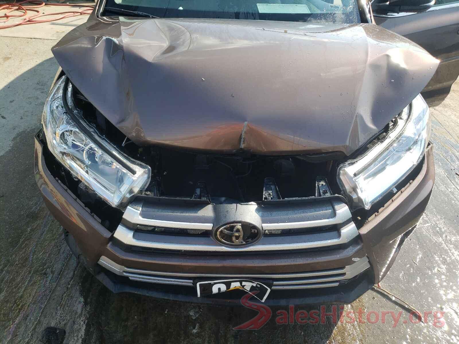 5TDZARFH1JS033349 2018 TOYOTA HIGHLANDER