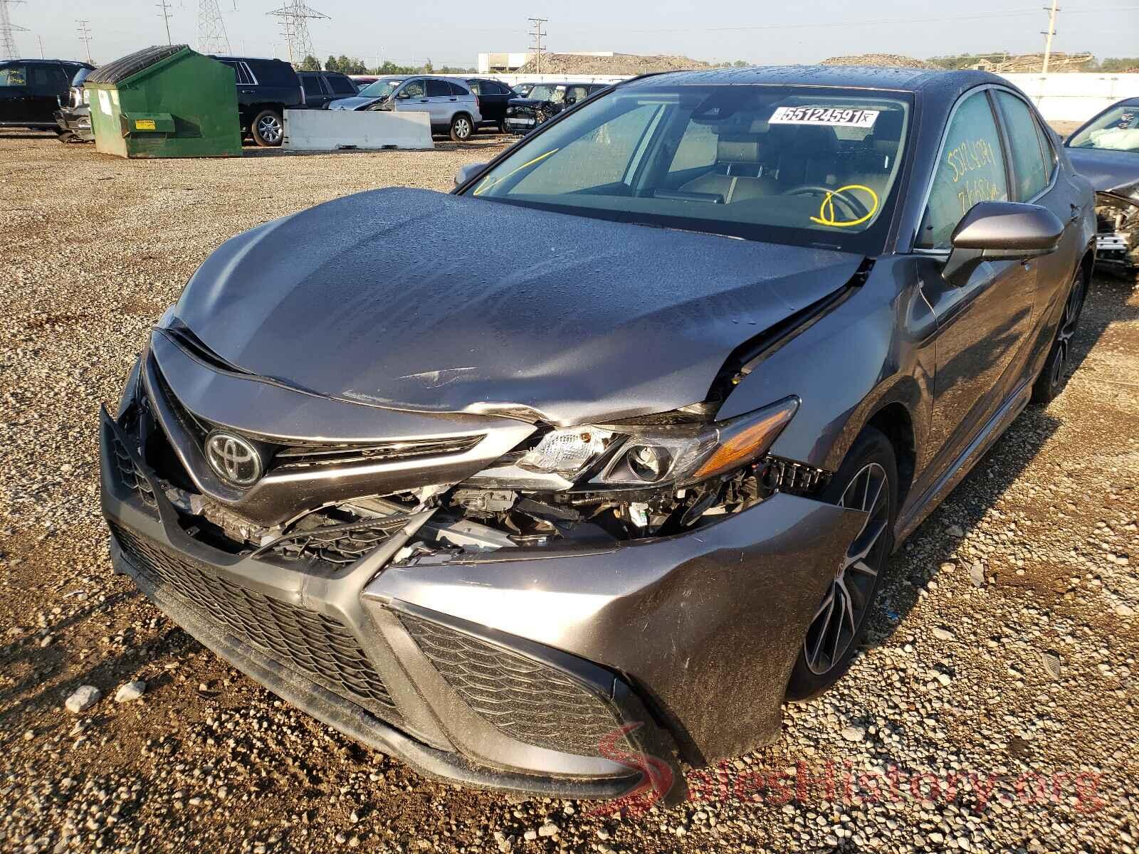 4T1G11AK3MU516395 2021 TOYOTA CAMRY