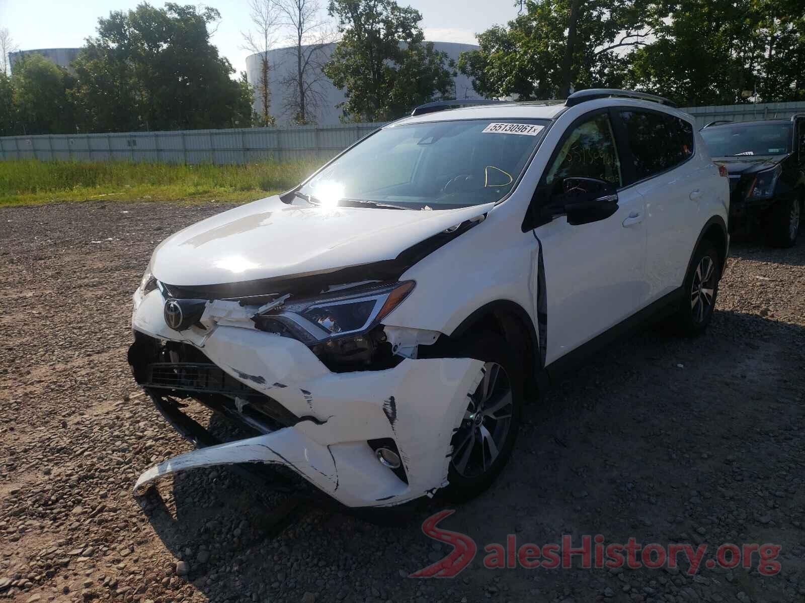 JTMRFREV7HD220786 2017 TOYOTA RAV4