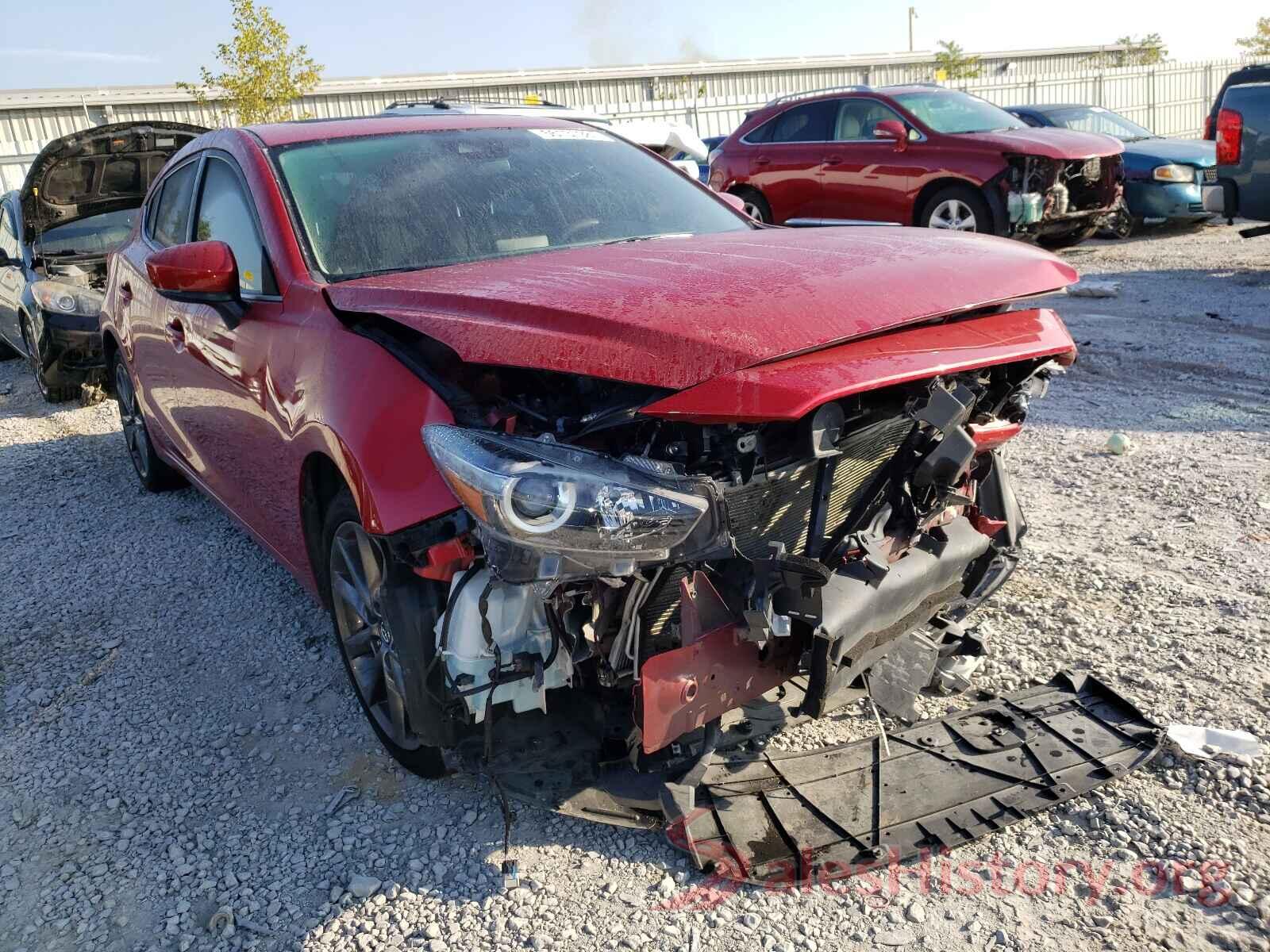 3MZBN1L34JM267269 2018 MAZDA 3