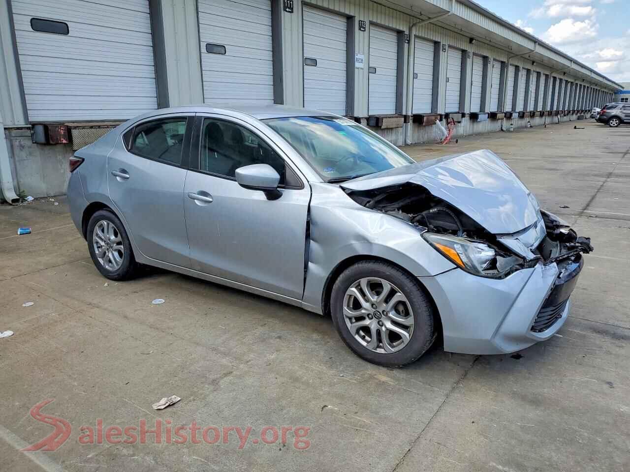 2018 TOYOTA YARIS VIN 3MYDLBYV7JY304715, rear 3/4 view