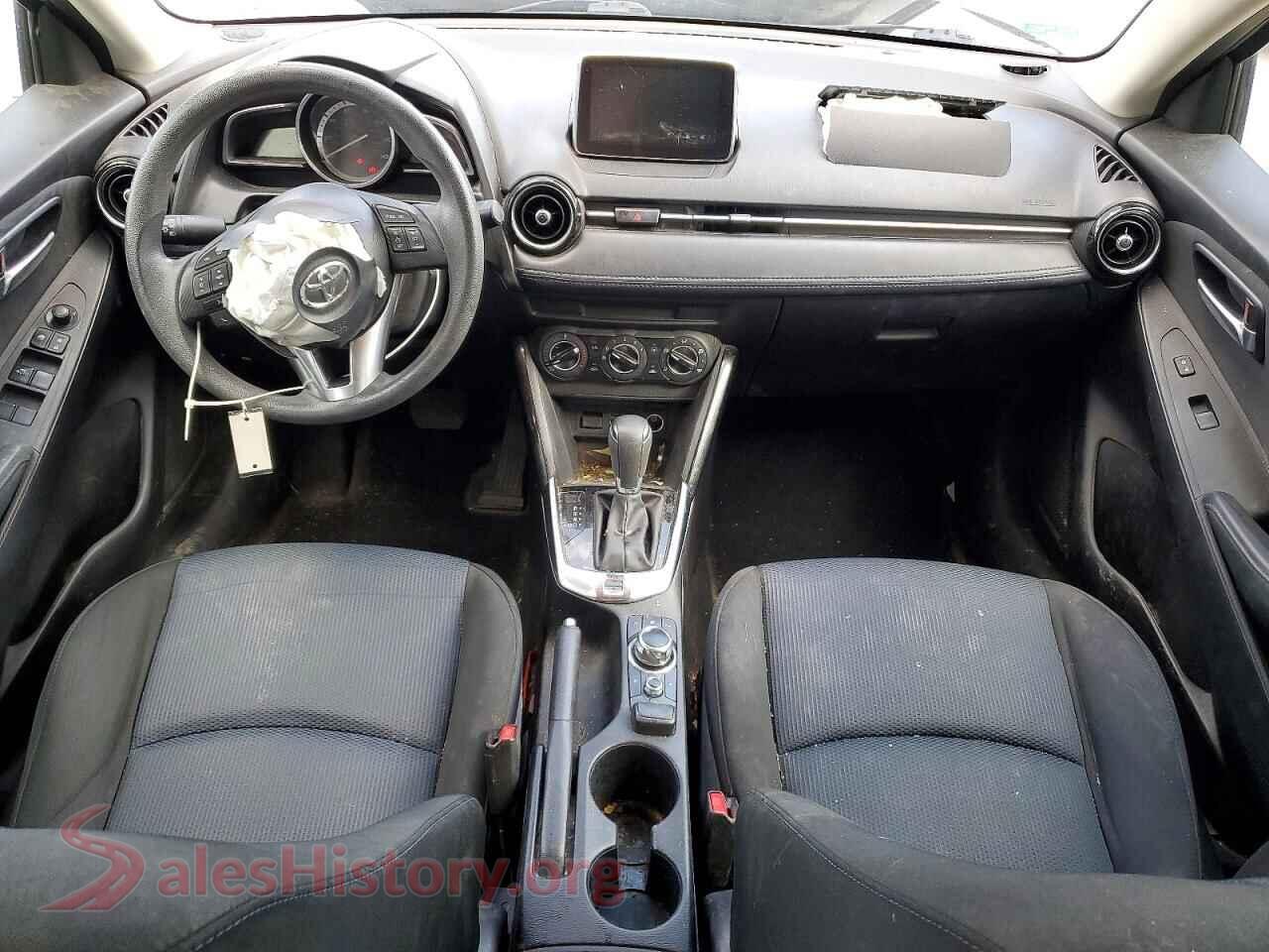 2018 TOYOTA YARIS VIN 3MYDLBYV7JY304715, interior dashboard