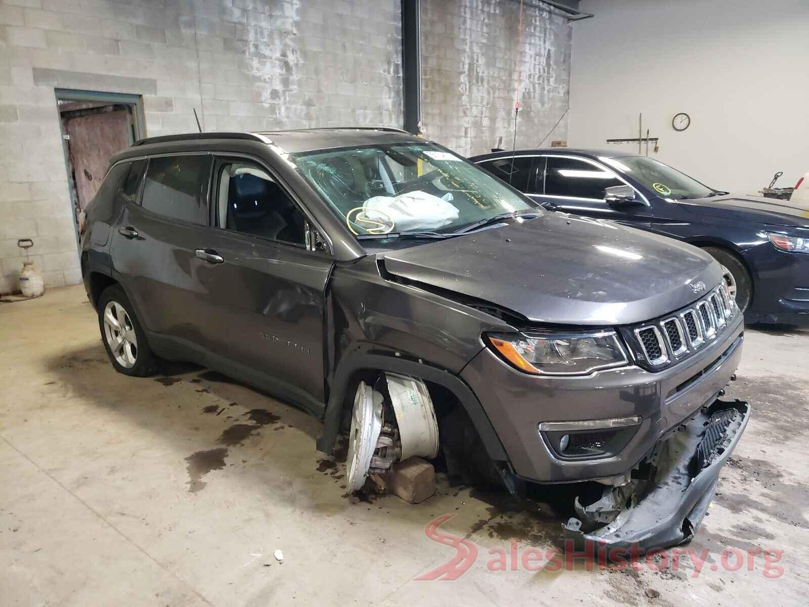 3C4NJDBB1JT456652 2018 JEEP COMPASS