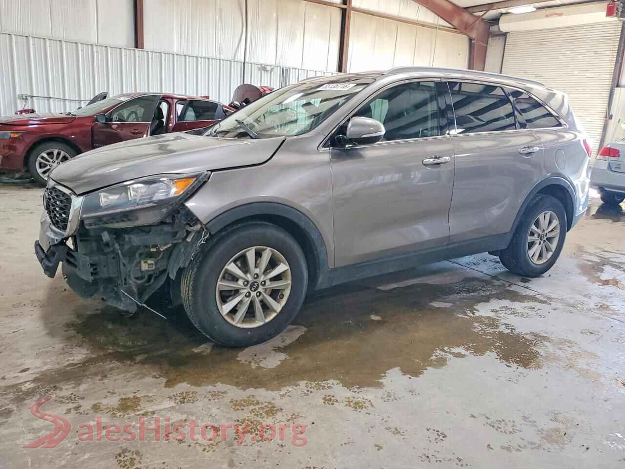 2019 KIA SORENTO VIN 5XYPG4A30KG458175, front 3/4 view