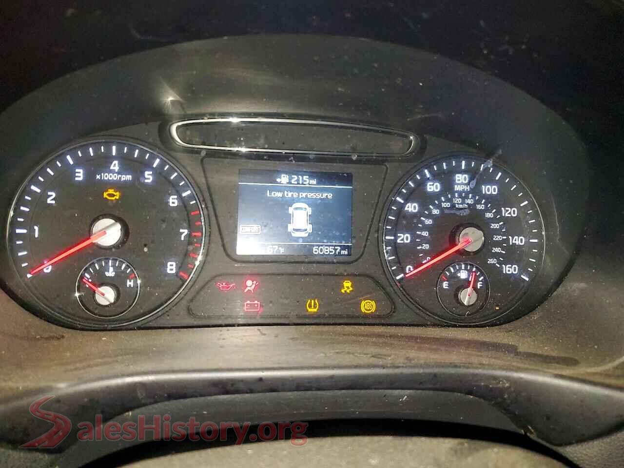 2019 KIA SORENTO VIN 5XYPG4A30KG458175, interior center console