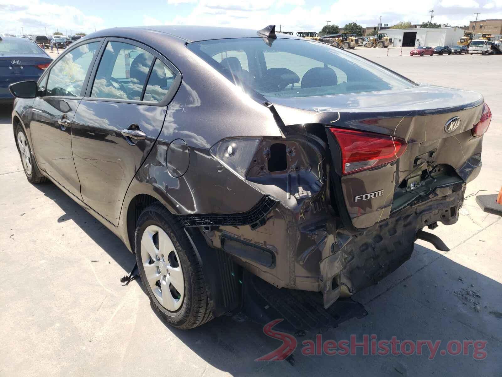 3KPFK4A7XHE152393 2017 KIA FORTE