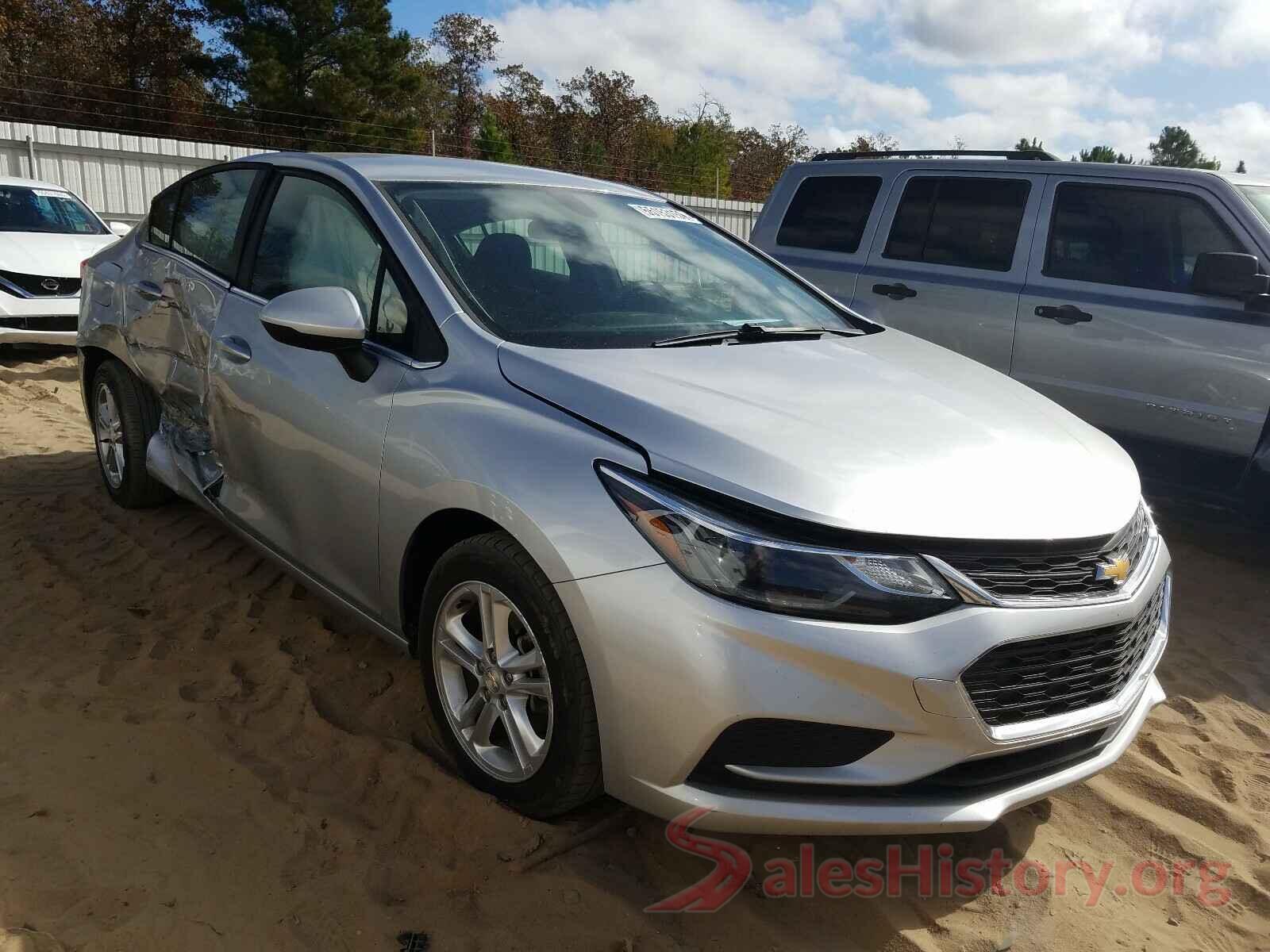 1G1BE5SMXJ7114256 2018 CHEVROLET CRUZE