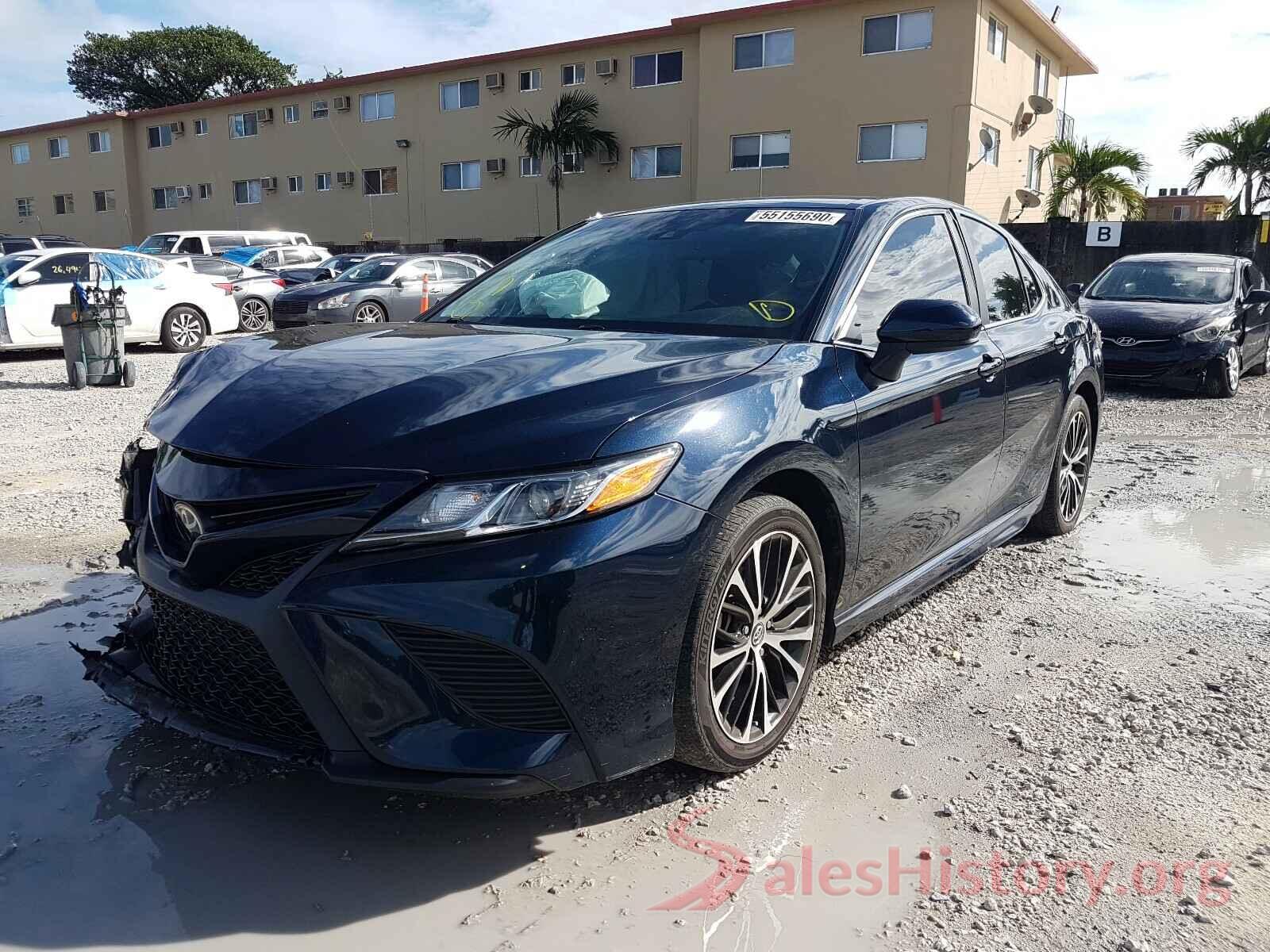 4T1B11HK6JU626840 2018 TOYOTA CAMRY