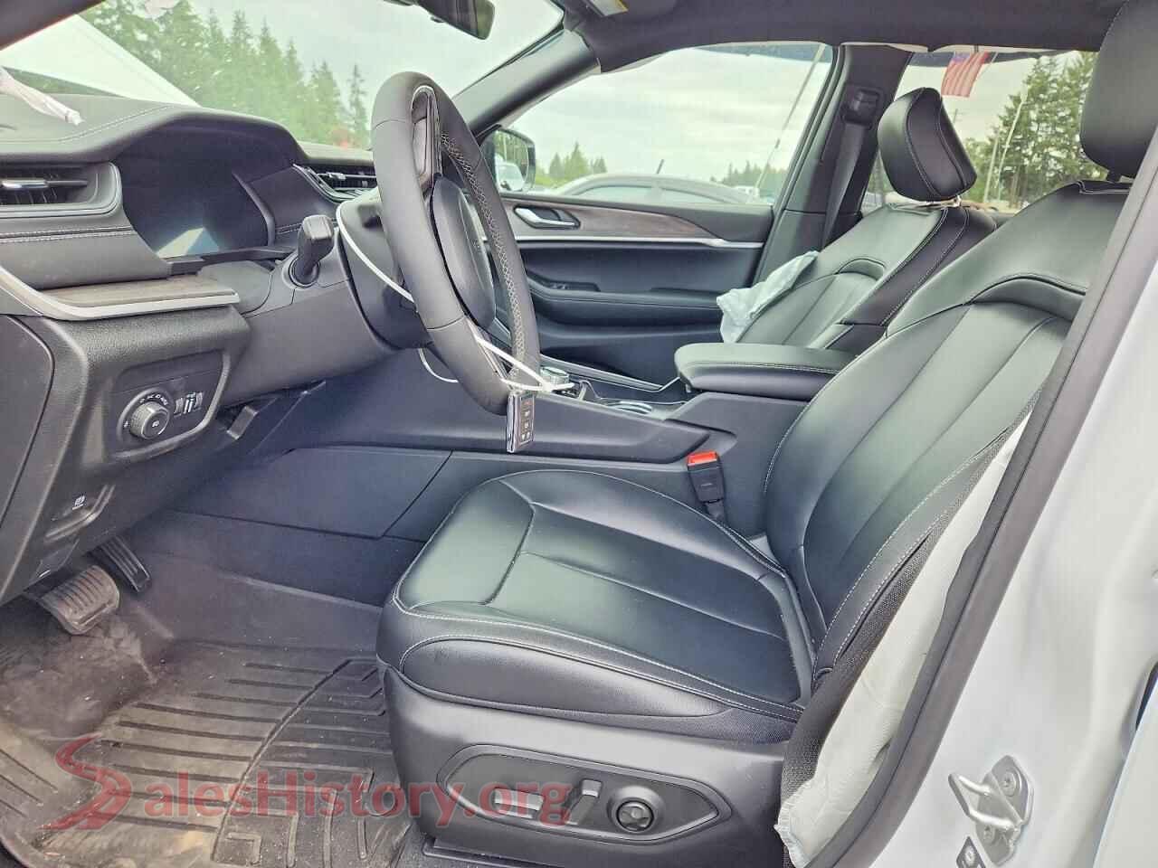 2025 JEEP CHEROKEE VIN 1C4RJHBG5S8795757, engine bay