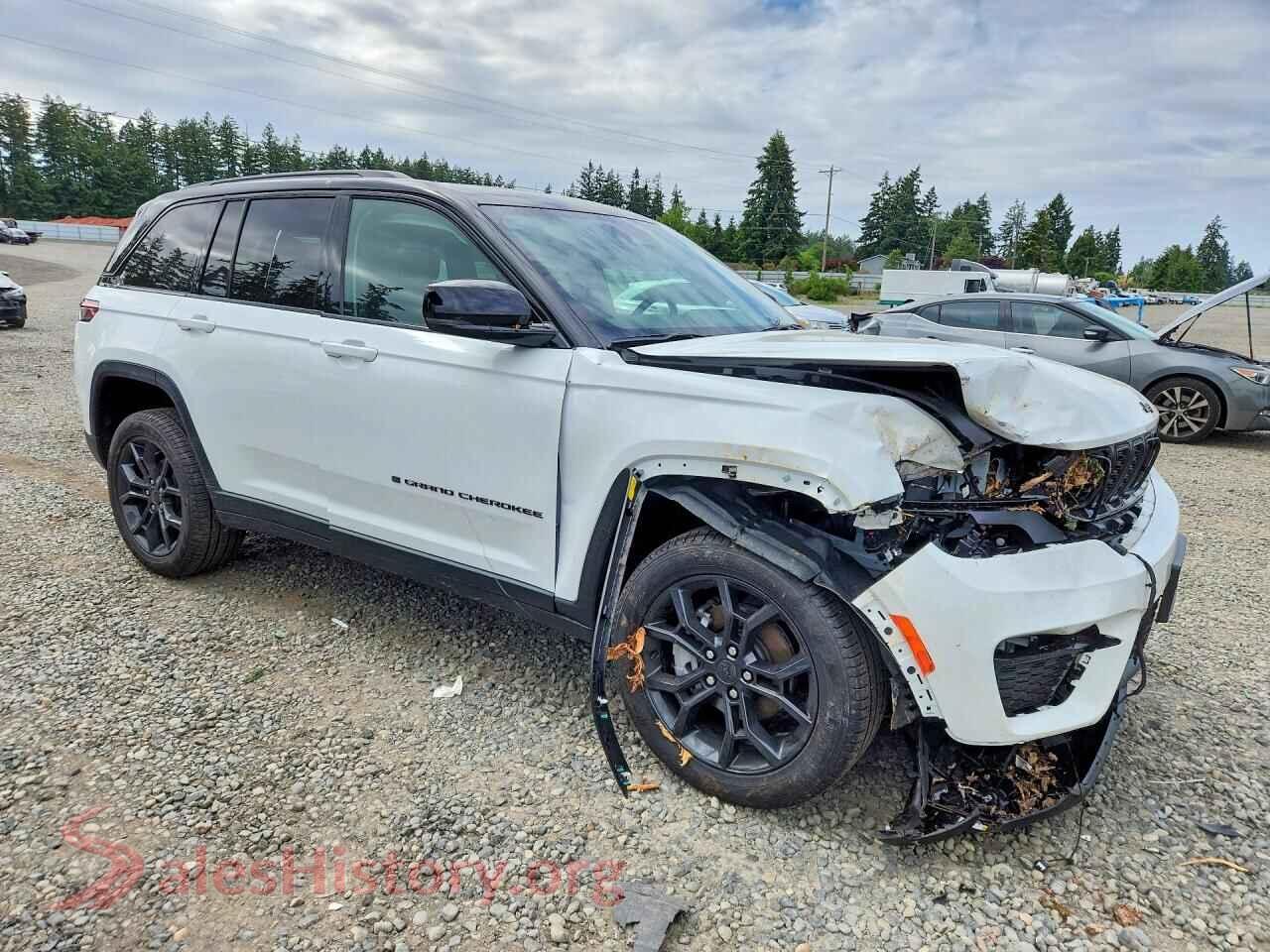 2025 JEEP CHEROKEE VIN 1C4RJHBG5S8795757, rear 3/4 view