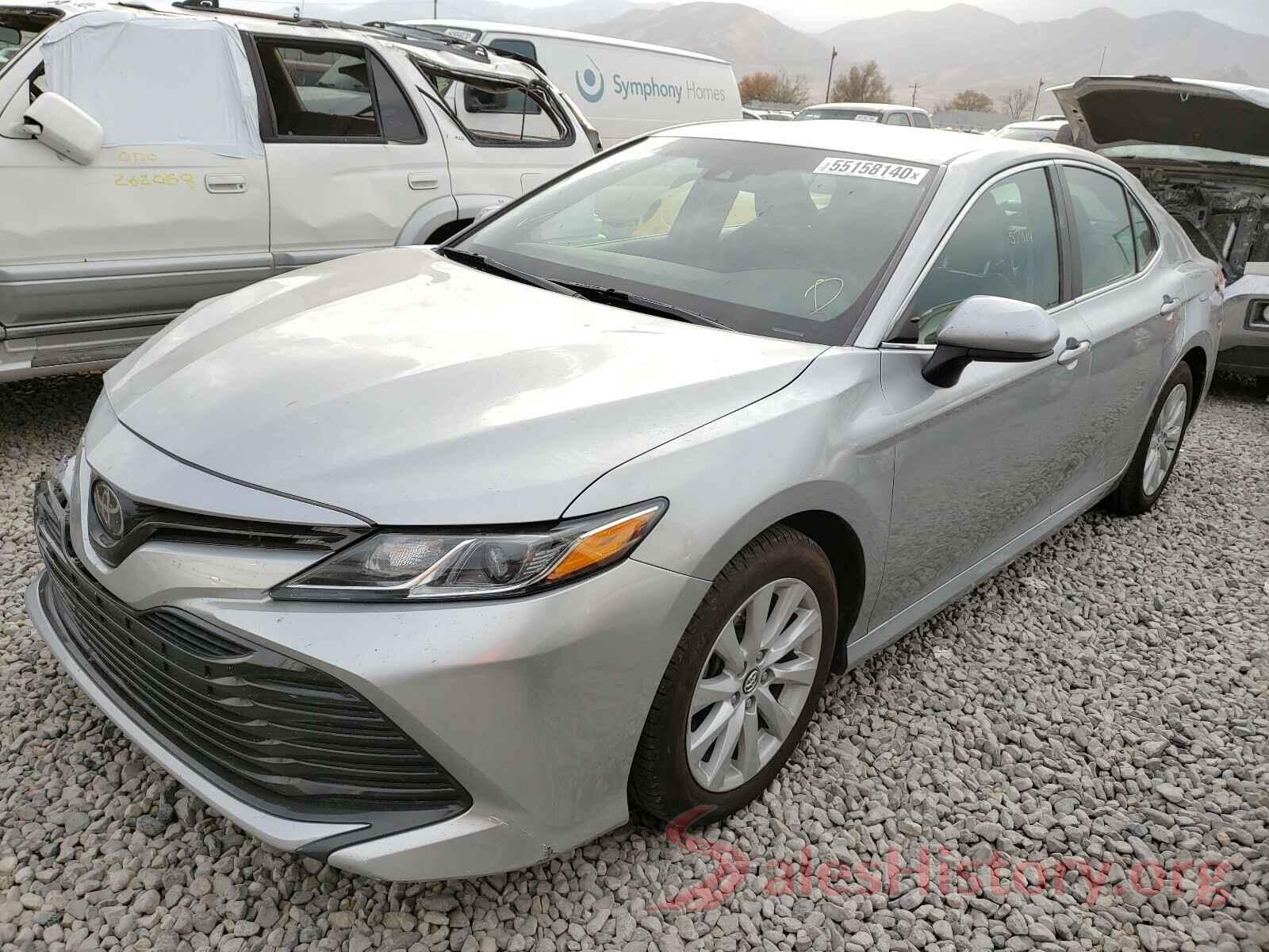 4T1B11HK1JU582195 2018 TOYOTA CAMRY