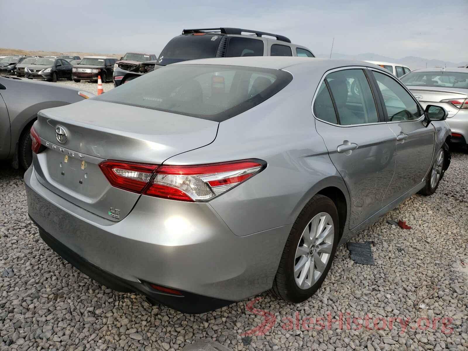 4T1B11HK1JU582195 2018 TOYOTA CAMRY