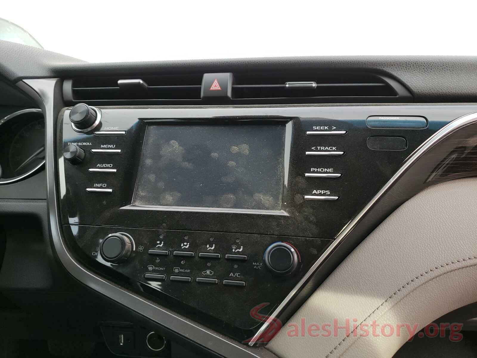 4T1B11HK1JU582195 2018 TOYOTA CAMRY