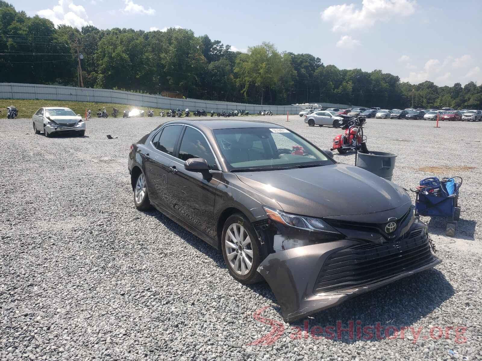 JTNB11HK8J3044227 2018 TOYOTA CAMRY