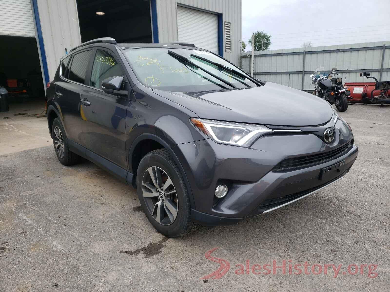 2T3RFREV8JW701753 2018 TOYOTA RAV4