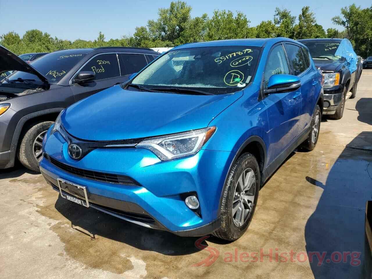 2T3RFREV7JW823522 2018 TOYOTA RAV4