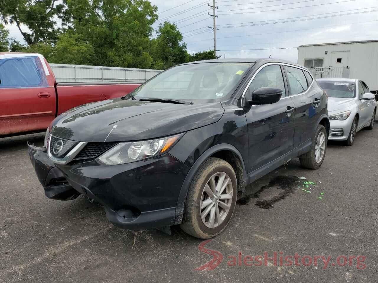 JN1BJ1CP9JW156141 2018 NISSAN ROGUE