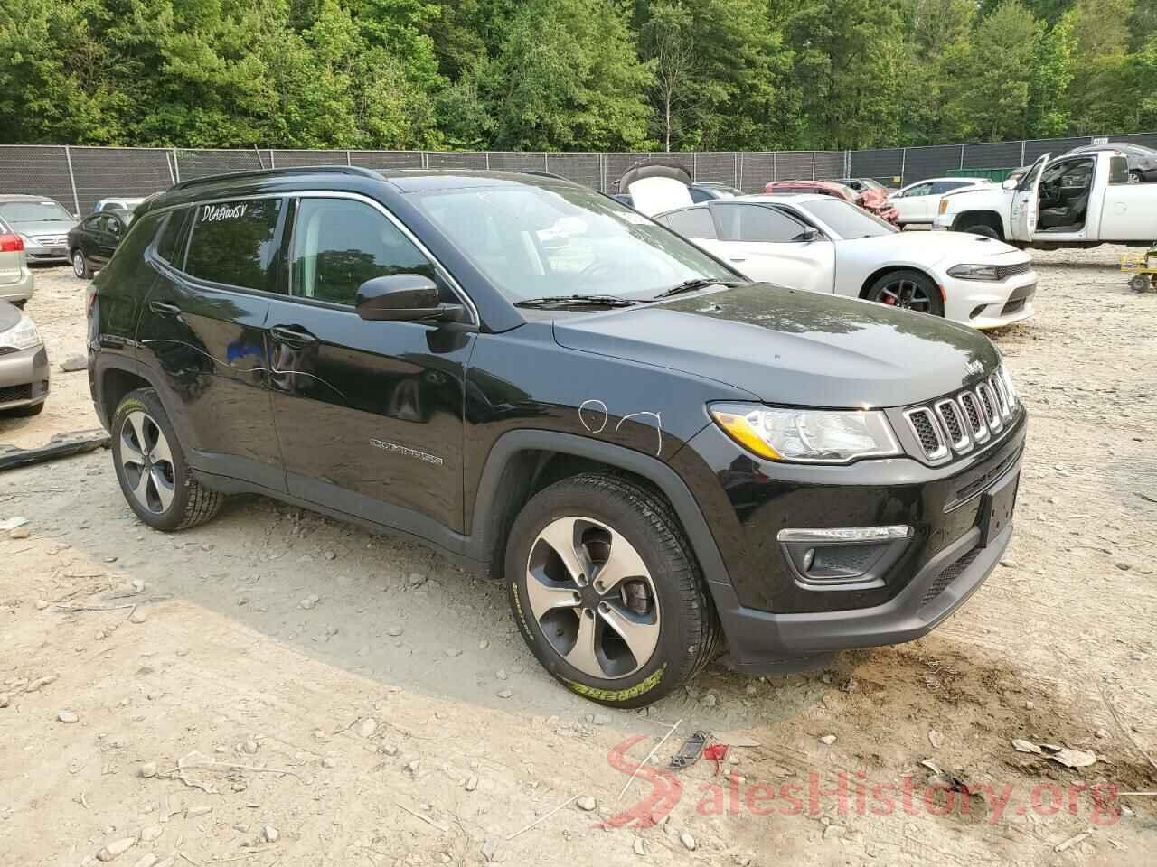 3C4NJDBB2JT143495 2018 JEEP COMPASS