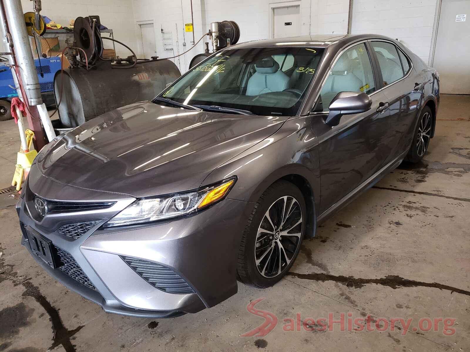 4T1B11HK9JU672551 2018 TOYOTA CAMRY