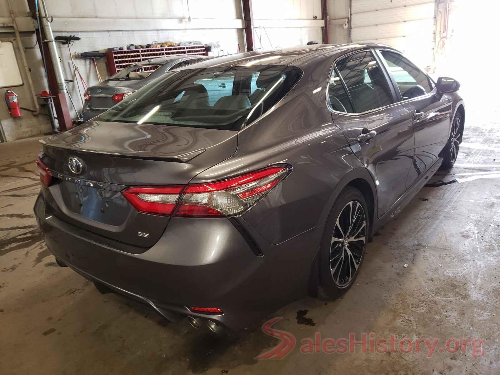 4T1B11HK9JU672551 2018 TOYOTA CAMRY