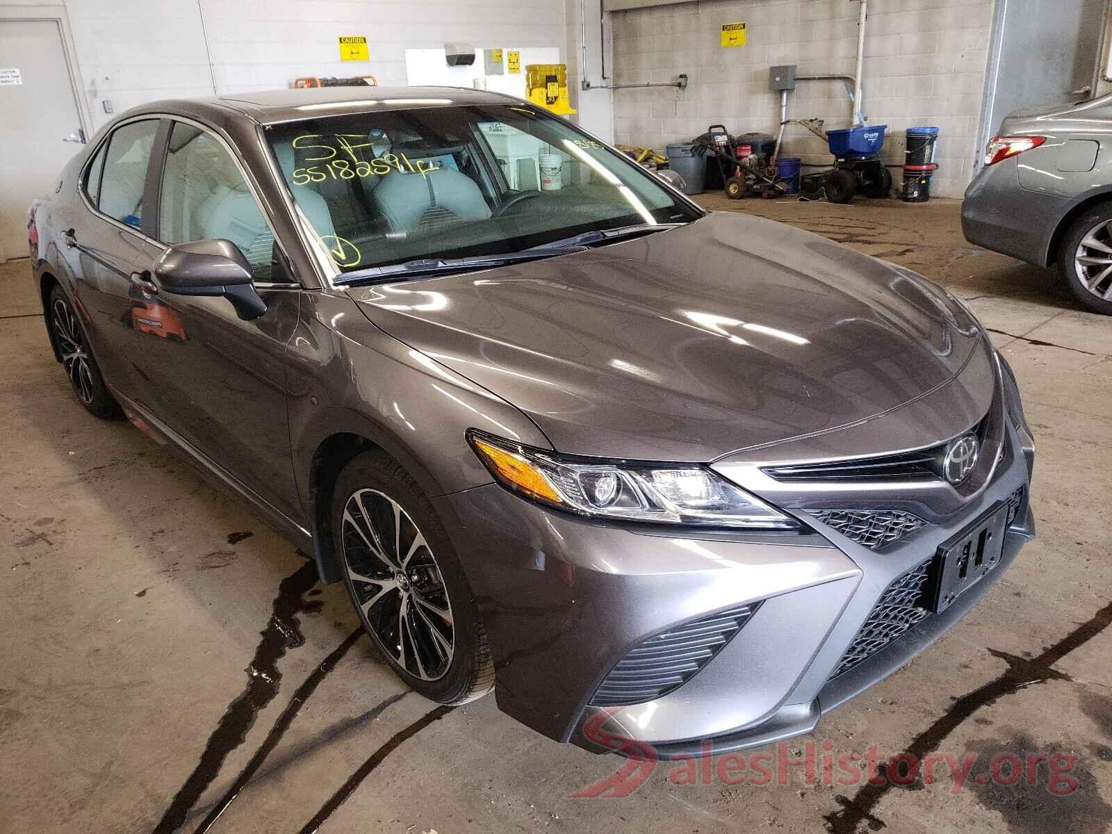 4T1B11HK9JU672551 2018 TOYOTA CAMRY