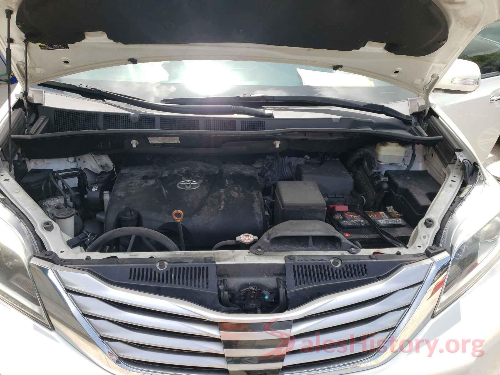 5TDYZ3DC7HS826075 2017 TOYOTA SIENNA