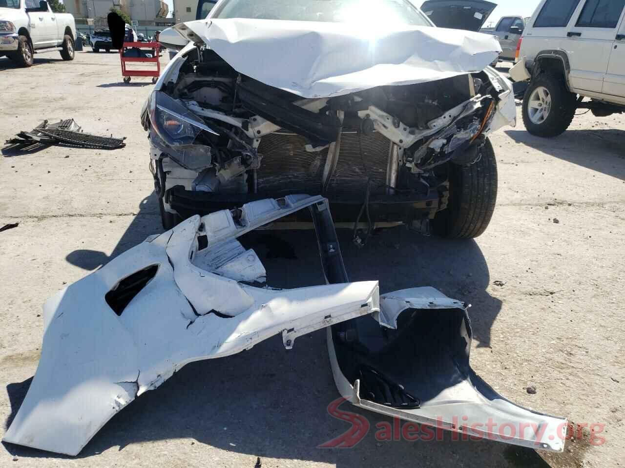 5YFBURHE1JP834450 2018 TOYOTA COROLLA